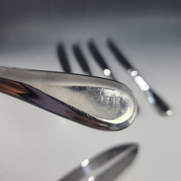 MIKASA Set 7 Serrated Steak Knives BRAVO Pattern Stainless 18/10 Rounded Handle - Picture 7 of 7